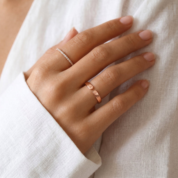 Amelia Initial Ring