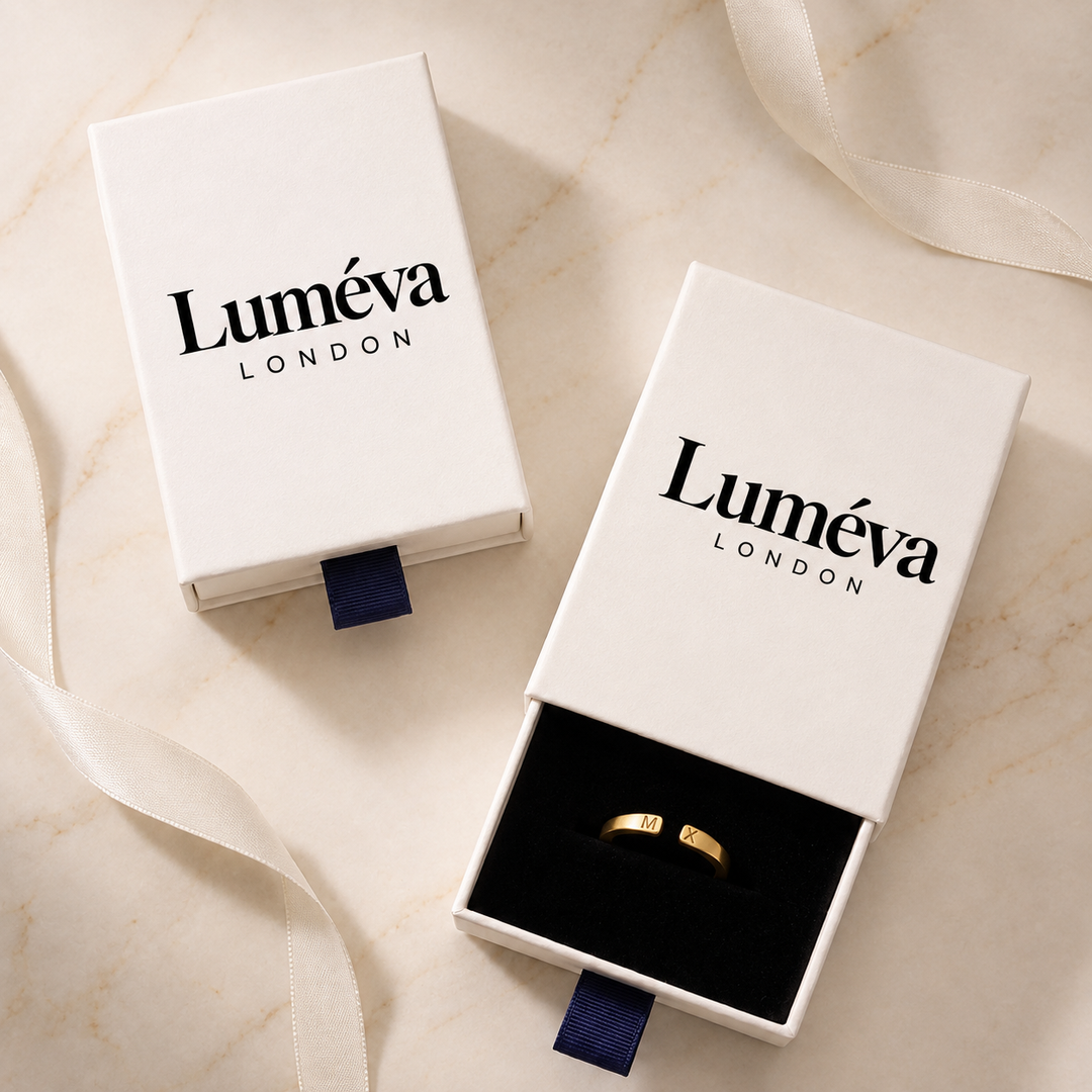 Amelia Initial Ring