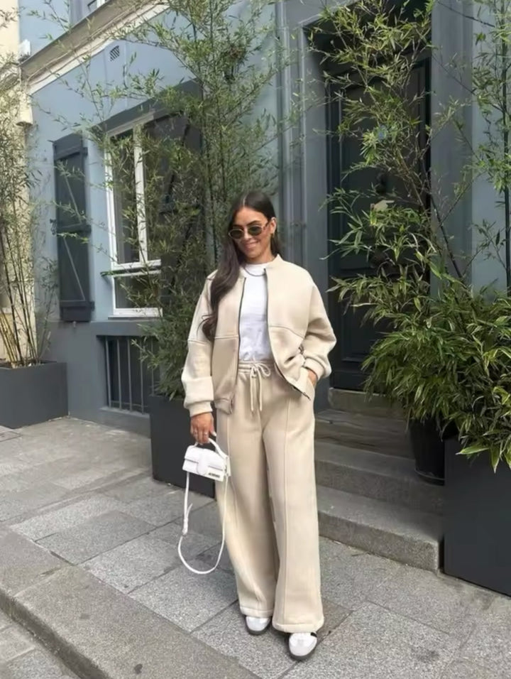 Lia | Comfortable Set