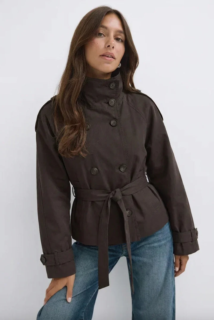 Eliana – Trench