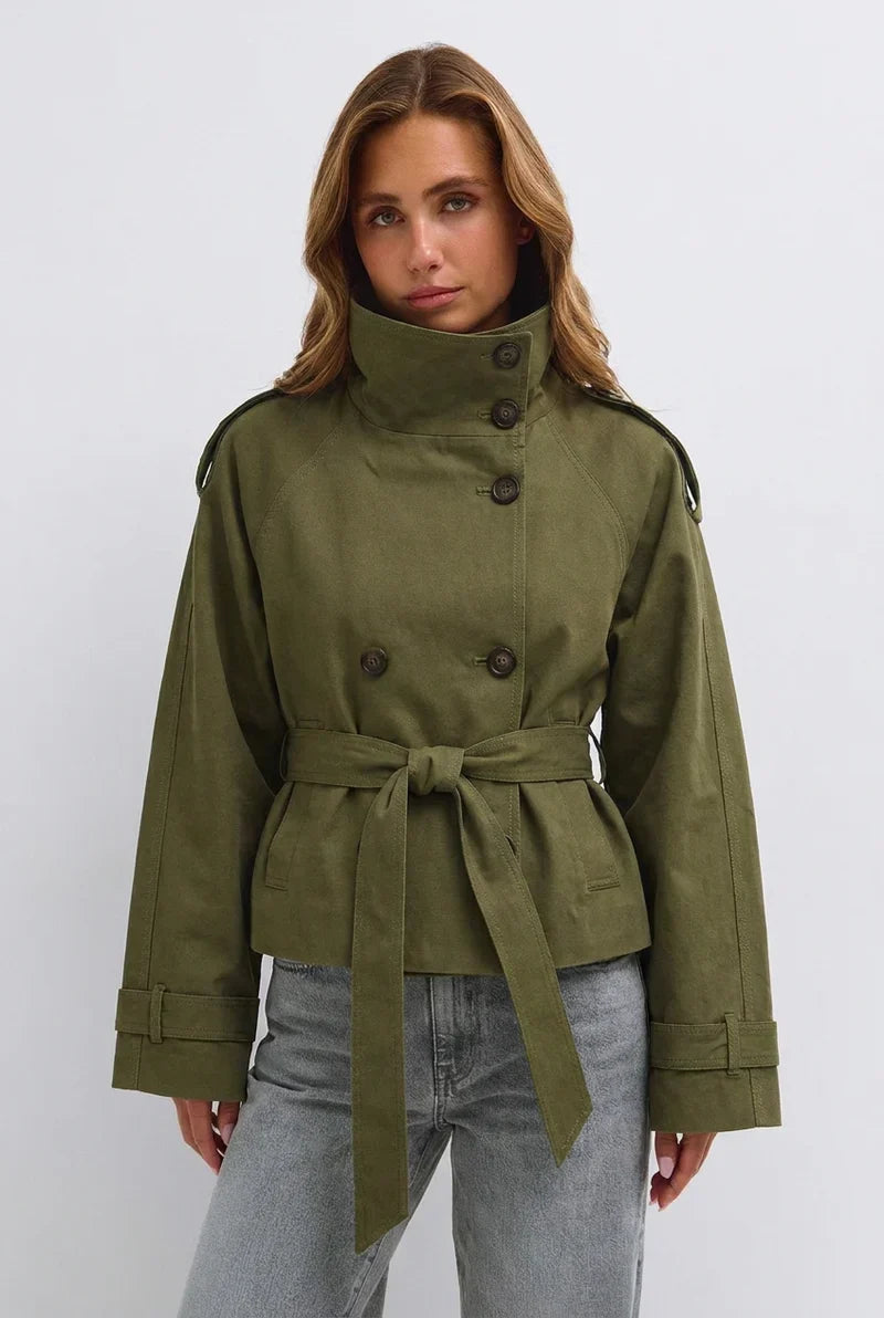 Eliana – Trench